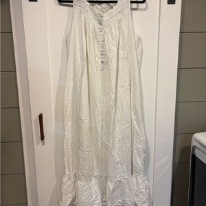 Eileen West White cotton maxi nightgown